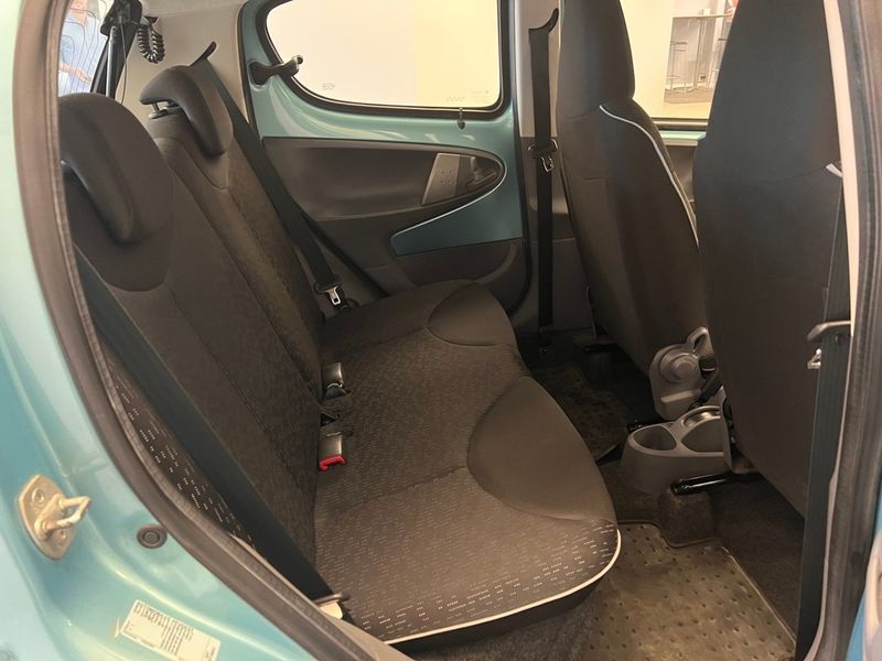 Peugeot 107 bild 11
