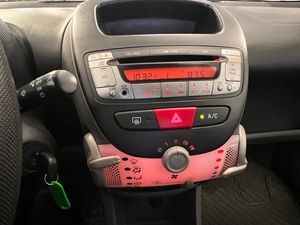 Peugeot 107 bild 16