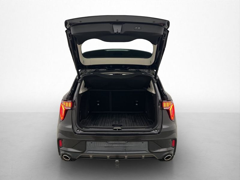 Lynk & Co 01 bild 30