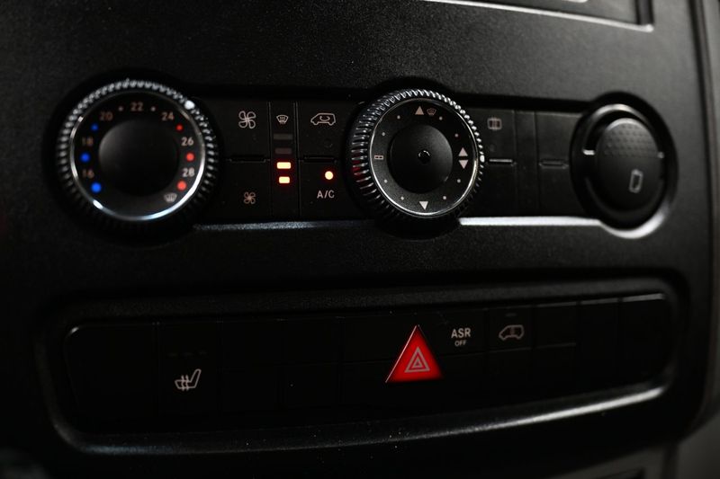 Mercedes Sprinter bild 25