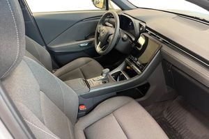 Lexus LBX bild 6