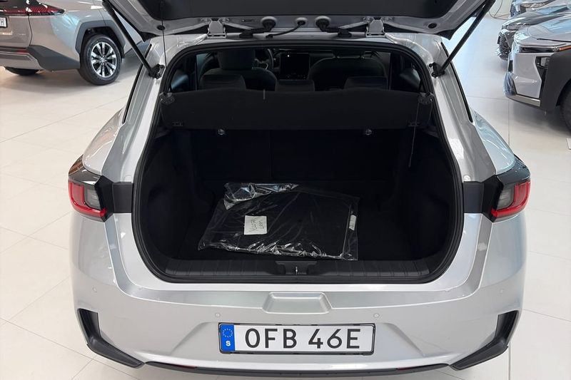 Lexus LBX bild 10