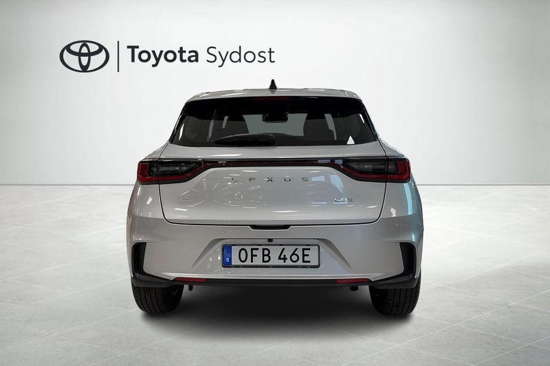 Lexus LBX bild 4