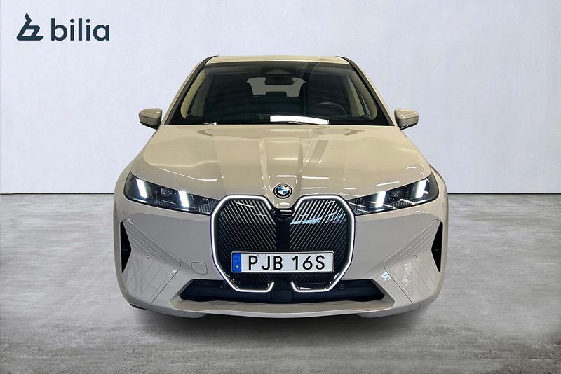 BMW iX bild 2