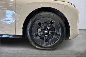 BMW iX bild 9