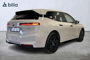 BMW iX bild 7
