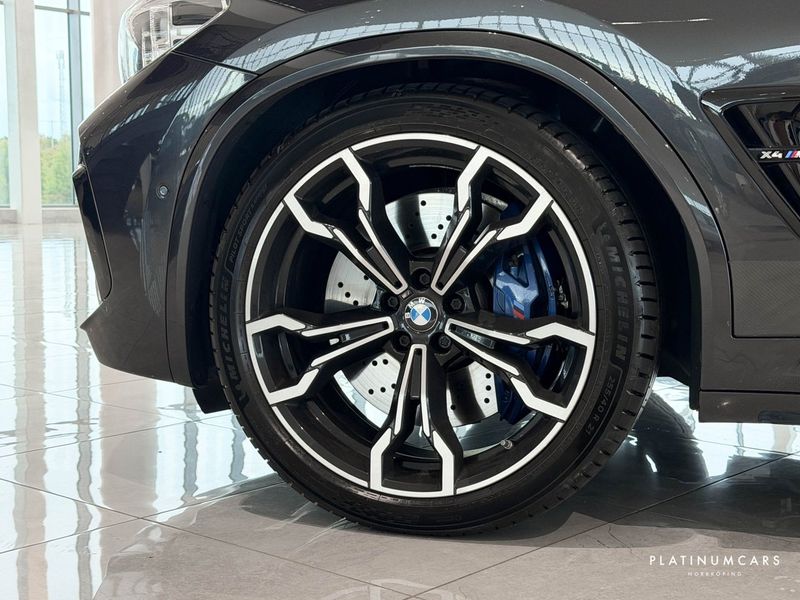 BMW X4 M bild 26