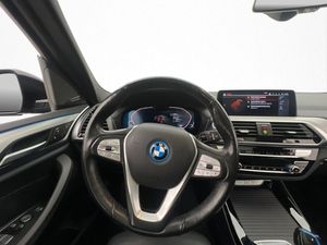 BMW iX3 bild 16