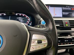 BMW iX3 bild 20