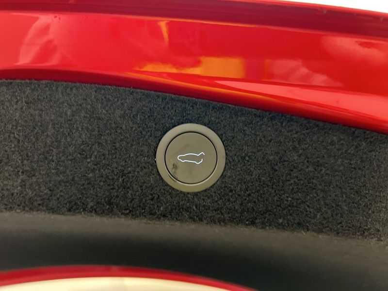 Tesla Model 3 bild 30
