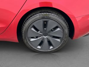 Tesla Model 3 bild 33