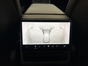 Tesla Model 3 bild 23