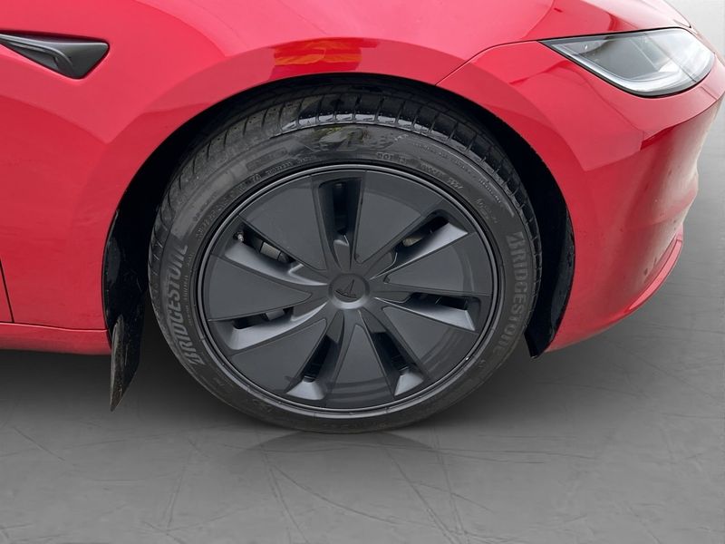 Tesla Model 3 bild 35