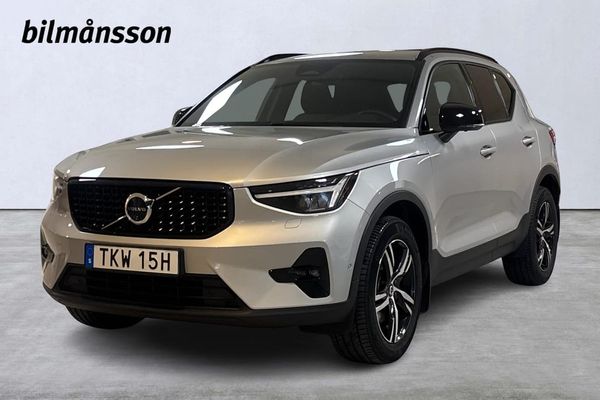 Volvo XC40 B3 FWD Bensin Plus Dark - 2025