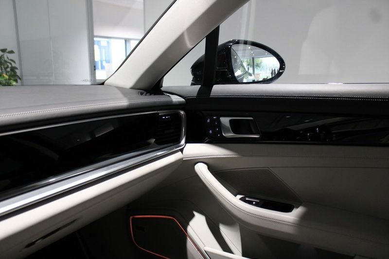Porsche Panamera bild 16