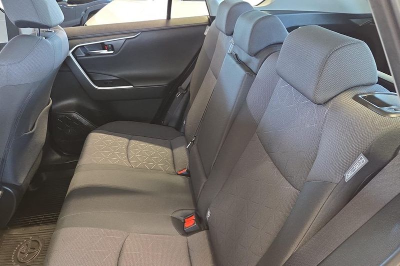 Toyota RAV4 bild 13