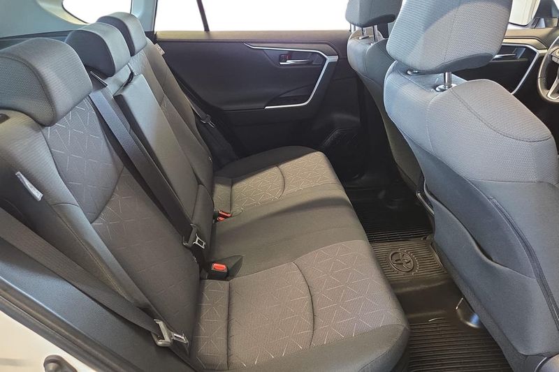 Toyota RAV4 bild 14