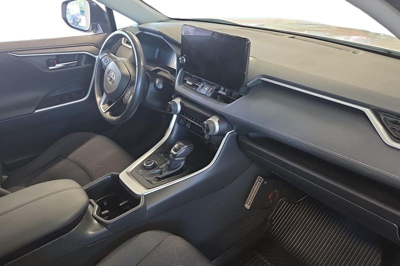 Toyota RAV4 bild 11
