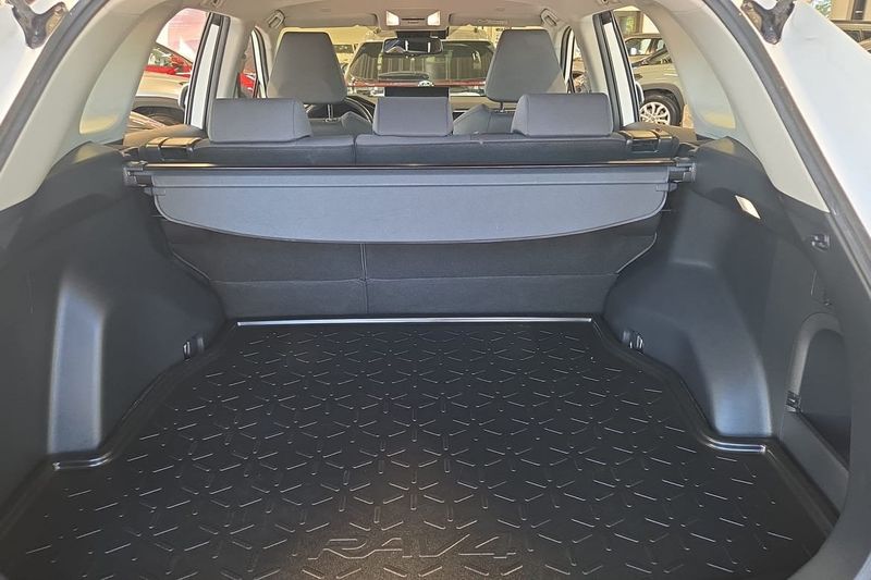 Toyota RAV4 bild 15