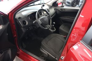 Hyundai i10 bild 2