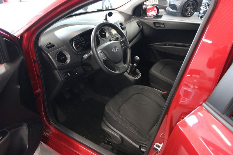 Hyundai i10 bild 2