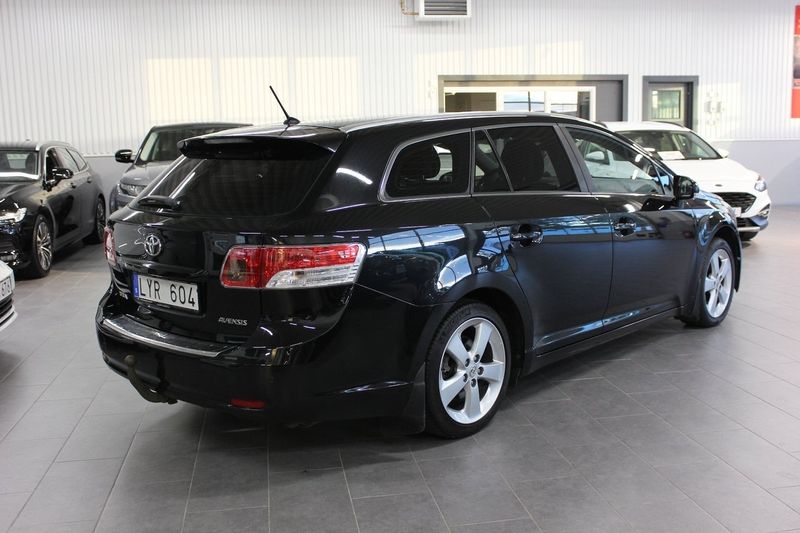 Toyota Avensis bild 13