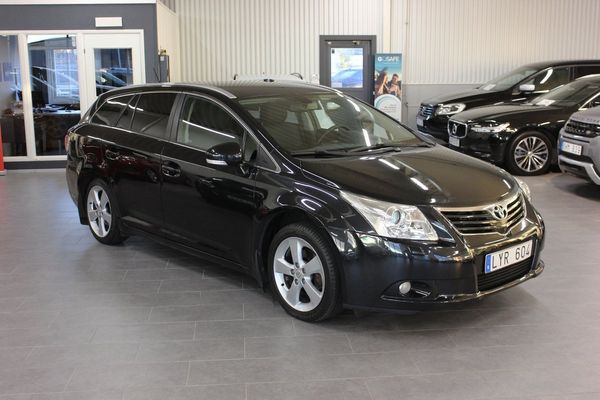 Toyota Avensis Kombi 1.8 Valvematic Business Drag V-Hjul - 2011