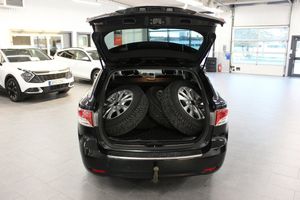 Toyota Avensis bild 8