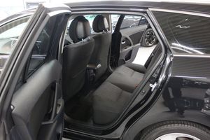 Toyota Avensis bild 4