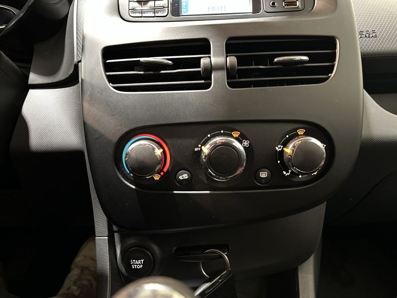 Renault Clio bild 15