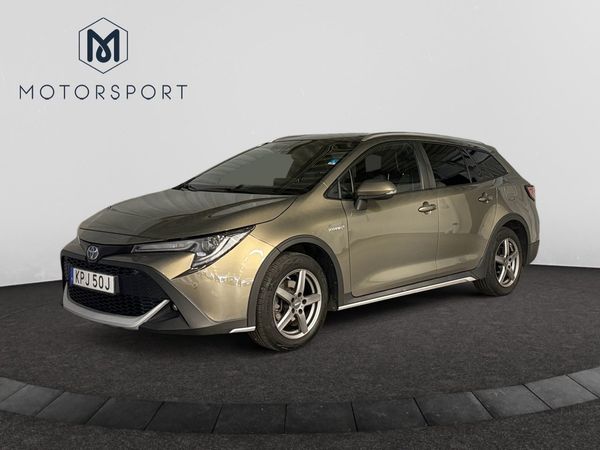Toyota Corolla TREK Hybrid Adaptiv farthållare Backkamera Rattvärme - 2021