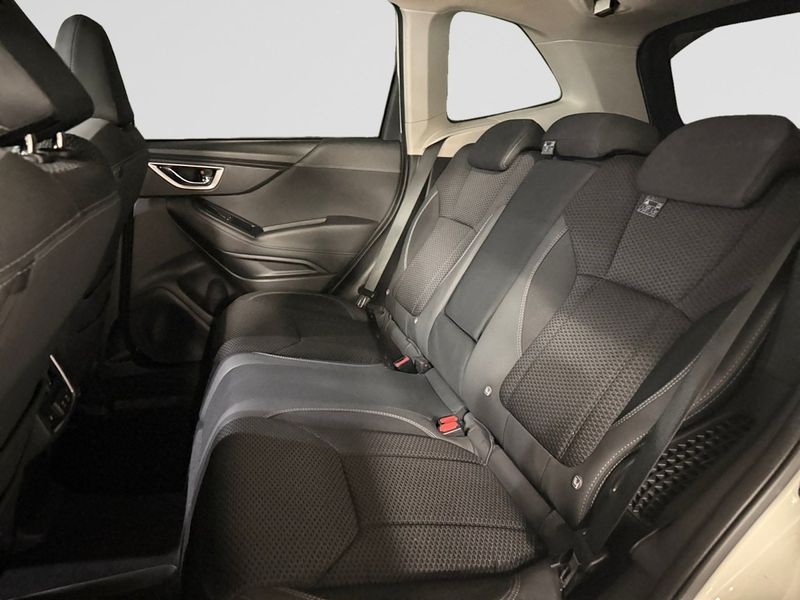 Subaru Forester bild 15