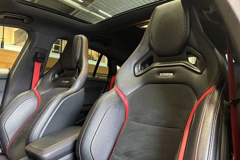 Mercedes CLA45 AMG bild 7