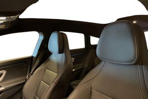 Mercedes CLA350 bild 16