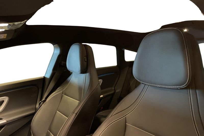 Mercedes CLA350 bild 16