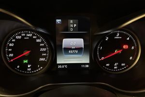 Mercedes GLC220 bild 12