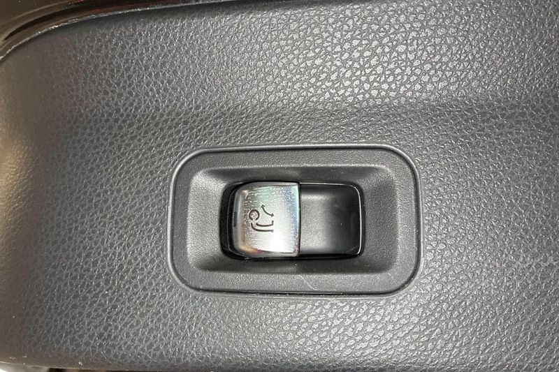Mercedes GLC300 bild 22