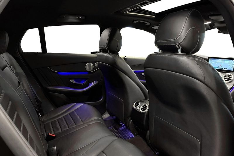 Mercedes GLC300 bild 18