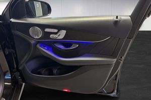 Mercedes GLC300 bild 16
