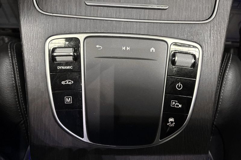 Mercedes GLC300 bild 21