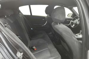 BMW 118 bild 8