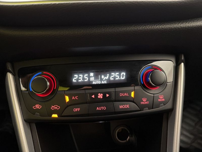 Suzuki S-CROSS bild 26