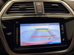 Suzuki S-CROSS bild 24