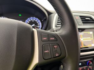 Suzuki S-CROSS bild 22