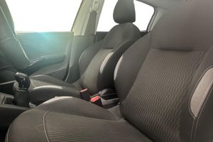 Peugeot 208 bild 12