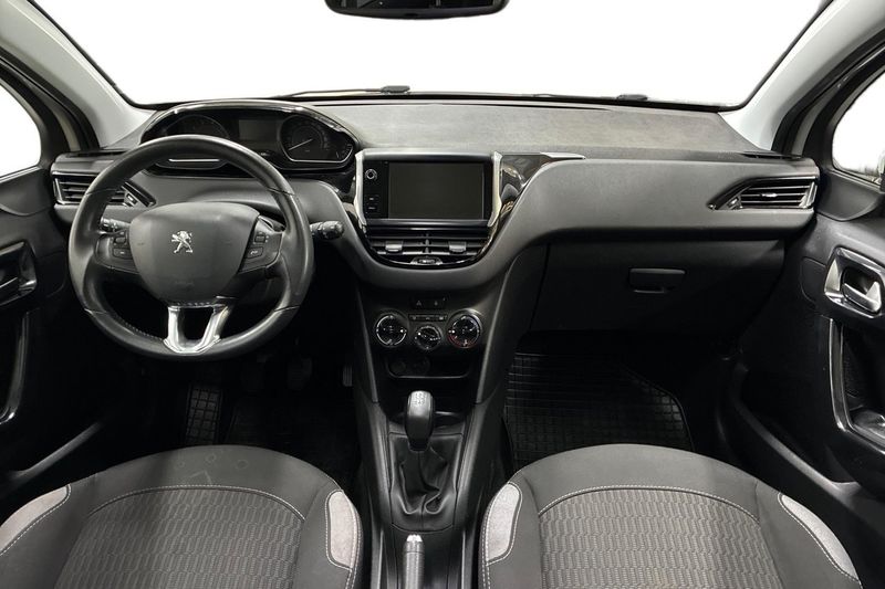 Peugeot 208 bild 11