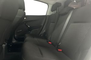 Peugeot 208 bild 13