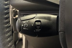 Peugeot 208 bild 20