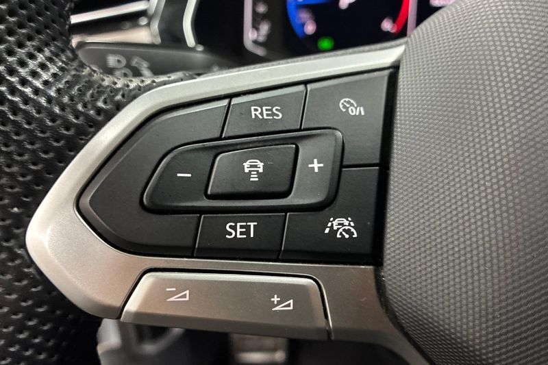 Volkswagen Passat bild 21