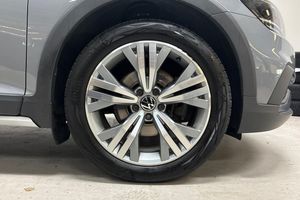 Volkswagen Passat bild 11